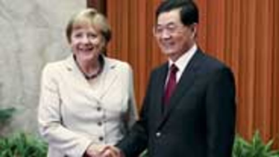 Bundeskanzlerin Merkel und Chinas Präsident am Treffen in Beijing am 30.8.2012