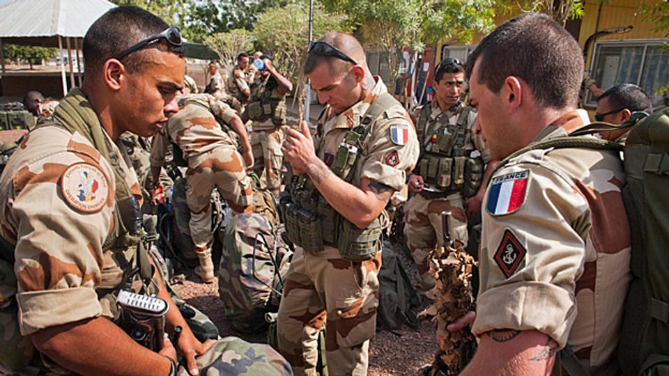 Französische Truppen bereiten sich in Tschad auf ihren Einsatz in Mali vor.