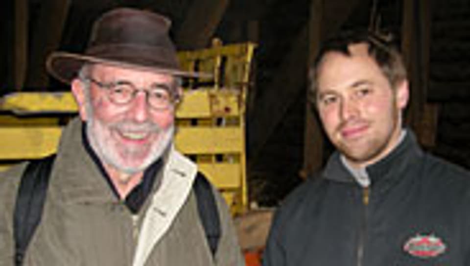 Ruedi Baumann (li) und Cäsar Bürgi – zwei Landwirte aus zwei Generationen.