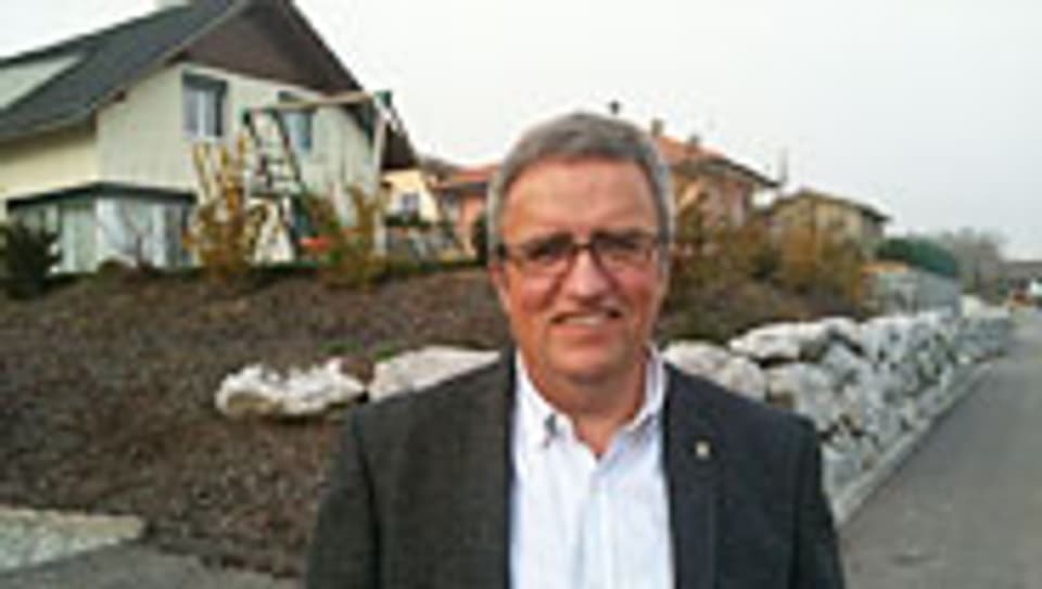 François Genoud (CVP), Stadtpräsident von Châtel-St-Denis im neuen Einfamilienhausquartier.