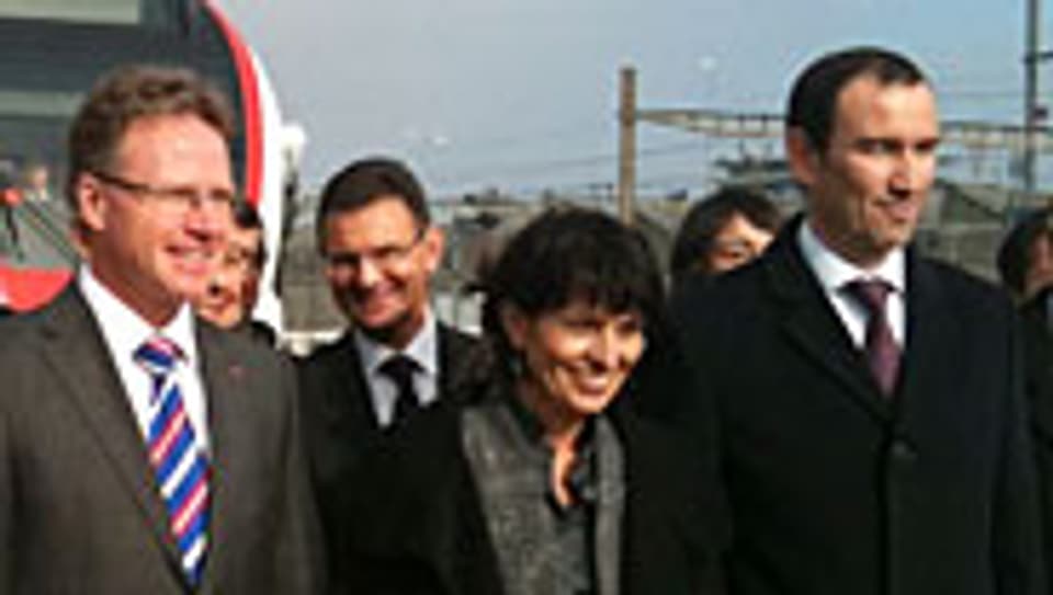 v.l.n.r. Andreas Meyer, SBB Chef, Doris Leuthard, Verkehrsministerin und Mark Muller, Präsident Genfer Kantonsregierung.