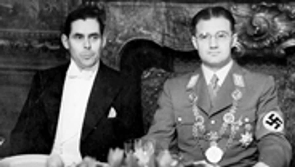 Verrräter oder Versager? Der Schweizer Diplomat Hans Frölicher wird 1939 vom Kölner Oberbürgermeister Karl Georg Schmidt empfangen.