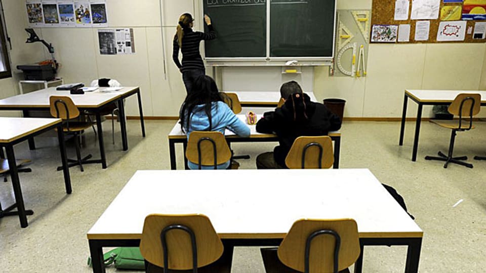 Nur zwei von 22 SchülerInnen kamen in Barbengo zum Unterricht - mit einer Ersatzlehrerin.