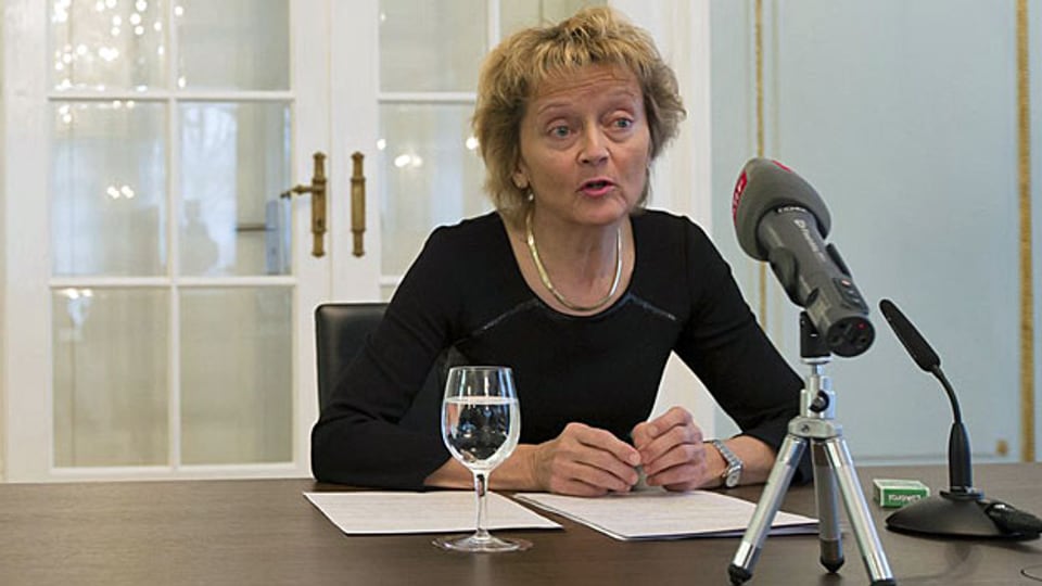 Bundespräsidentin Eveline Widmer-Schlumpf an der Medienkonferenz im Bundeshaus.