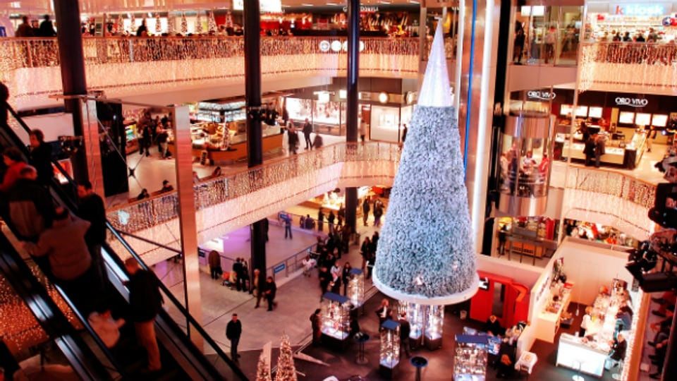 Weihnachtsverkauf im Einkaufszentrum Glatt/ZH.