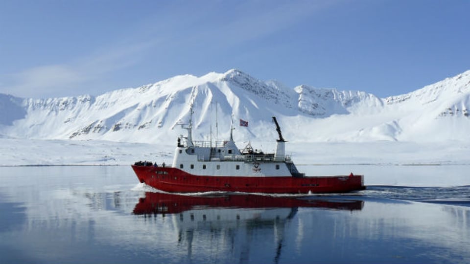 Die Eisschmelze in der Arktis eröffnet neue Routen für die Schifffahrt.