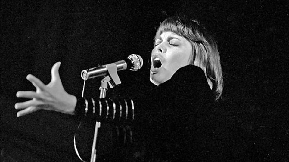 Mireille Mathieu 1971 in der Musikhalle Hamburg.