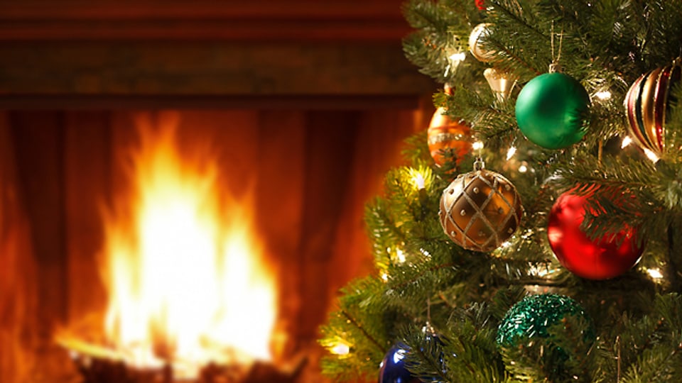 Der «immergrüne» Tannenbaum, geschmückt mit Weihnachtskugeln.