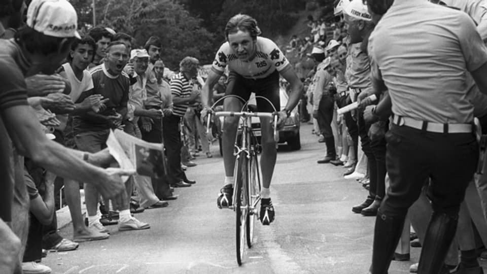Beat Breu am 17. Juni 1981 bei der 7. Etappe der Tour de Suisse. Er gewinnt das Bergzeitfahren von Lugano auf den Monte Bré.