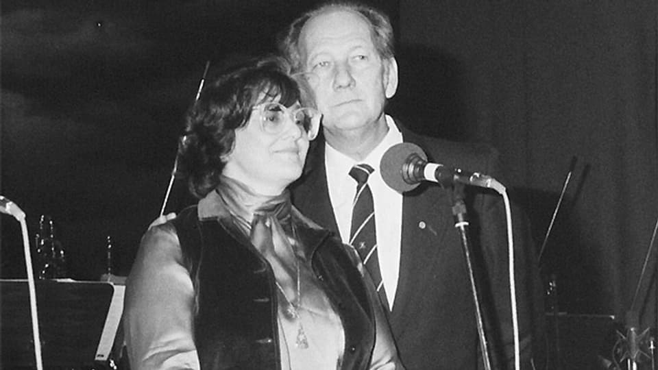 Elisabeth Schnell und Ueli Beck haben öfters gemeinsam gesungen, wie hier bei einer Studioparty 1983 in Zürich.