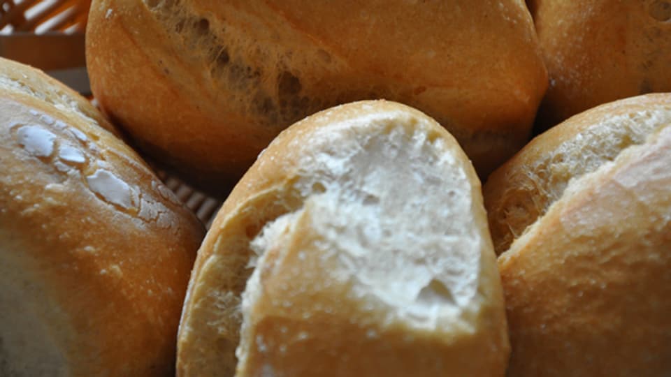 Obwohl auch süsse Naschereien ausgeteilt werden, sind die Mutschli bei der Bäckermöhli am begehrtesten.