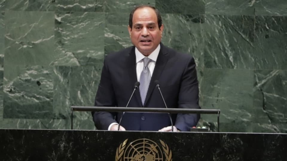 Machthaber Al-Sisi regiert sein Land mit harter Hand - hier spricht er vor der UNO.