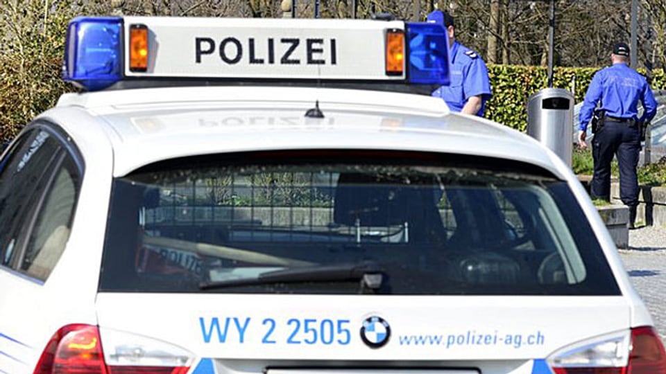 Die Aargauer Kantonspolizei sucht mögliche Opfer eines 21-jährigen mutmasslichen Sexualstraftäters aus dem Kanton Zug.