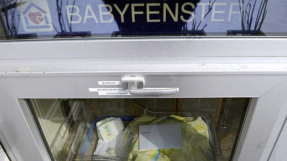 Das Babyfenster am Spital Einsiedeln wurde schon mehrfach in Anspruch genommen.