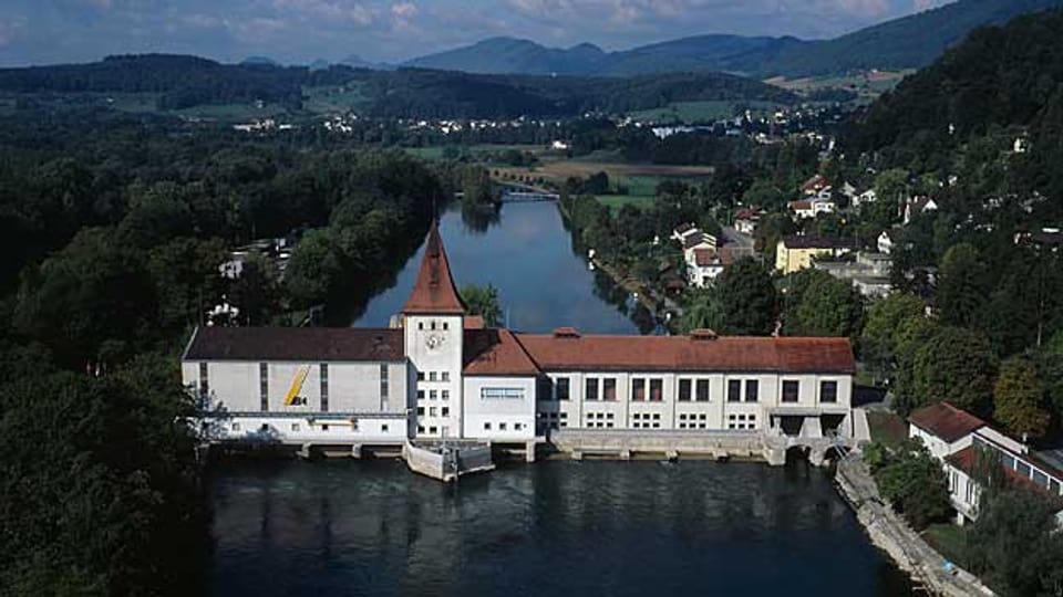 Die neue Konzession für das Wasserkraftwerk Aarau sollte planmässig vergeben werden können, so der zuständige Kanton Solothurn.
