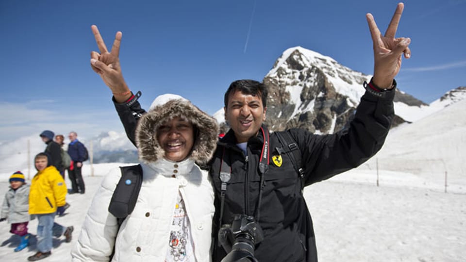 Kanton Solothurn als Basis für indische Touristen? Zwei Touristen auf dem Jungfraujoch.