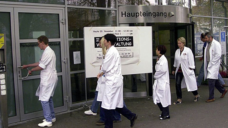 Grosse Unterschiede bei den Löhnen gibt es auch bei der Belegschaft des Kantonsspitals Aarau.