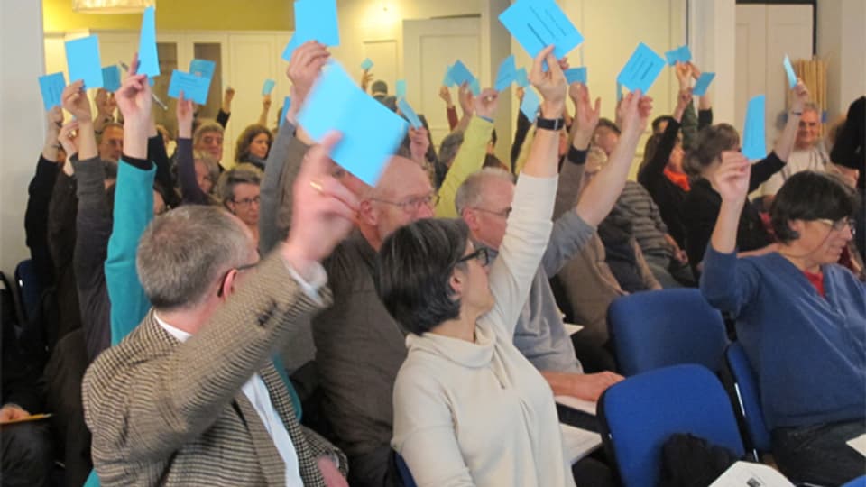 Aargauer Lehrer drohen mit Referendum und Demonstration.