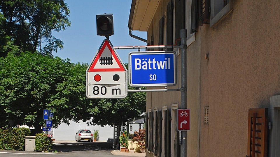 Ortstafel der Gemeinde Bättwil.