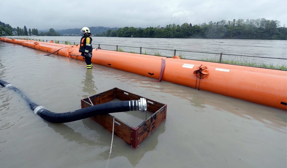 Beaver-Systeme kamen auch beim Hochwasser 2013 in Wallbach am Rhein zum Einsatz: Hier wüteten offenbar auch Vandalen.