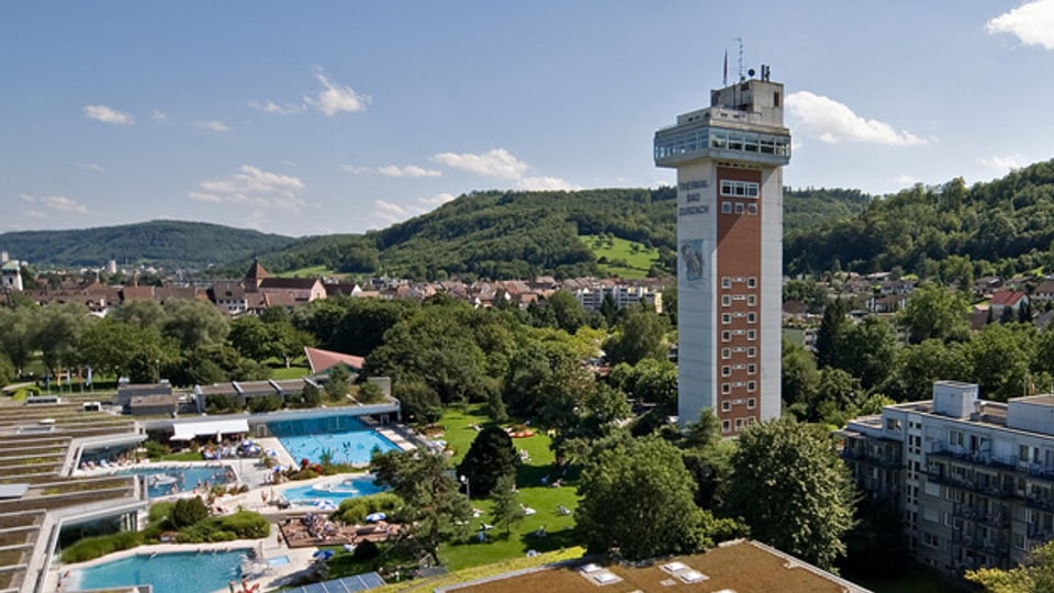 Der Turm des Thermalbads Bad Zurzach soll abgerissen werden.