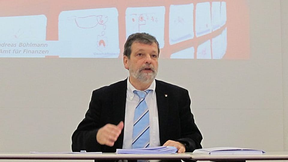 Roland Heim bei der Präsentation der Zahlen 2014.