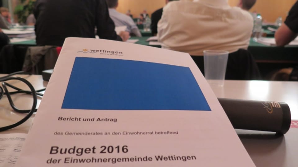 Der Einwohnerrat Wettingen bewilligt das Budget 2016 und belässt die Steuern bei 95 Prozent.