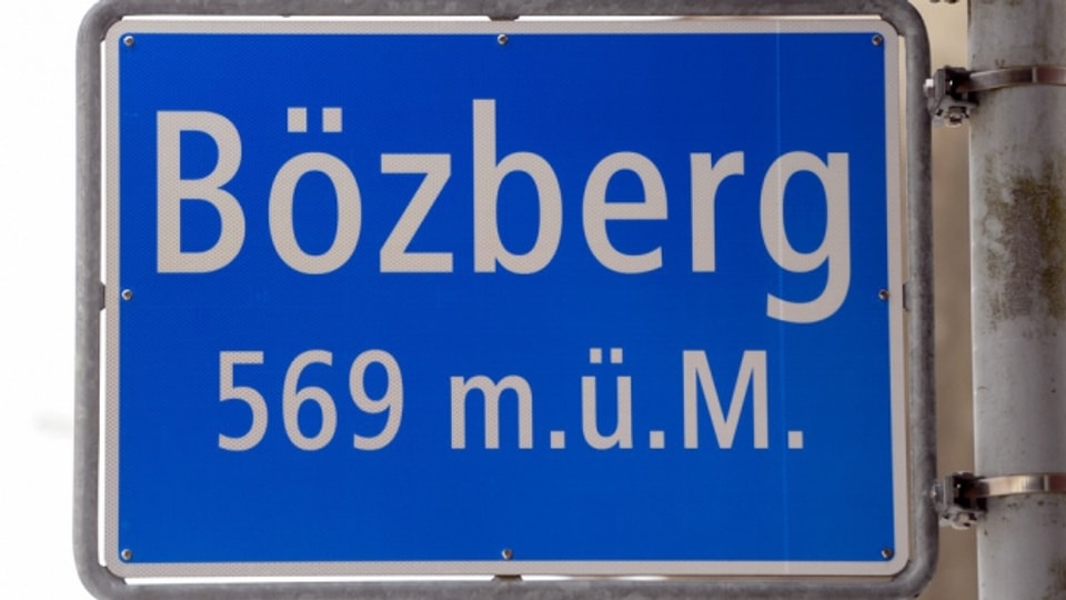 Ortstafel der Gemeinde Bözberg.