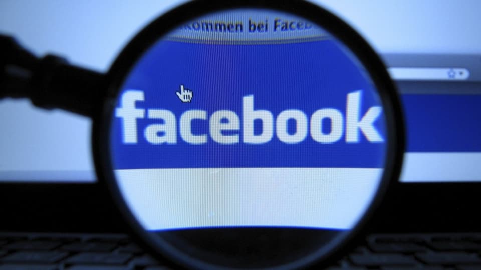 Regierungsrat Hürzeler politisiere weit weg von der SVP-Basis, so die Kritik eines Parteimitglieds auf Facebook