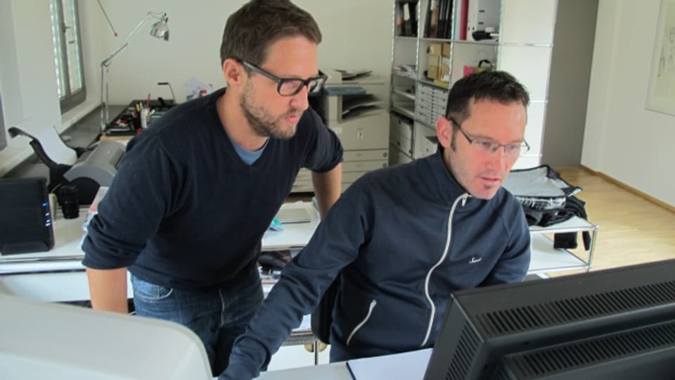 Andreas Renggli (links), Inhaber der Polarstern GmbH, und Jörg Bruppbacher, Inhaber der Bruppacher & Partner AG, in der alten Schraubenfabrik Loreto in Solothurn. Beide haben eine Kommunikationsagentur und betrieben ausserdem die Coworking Space Solothurn.