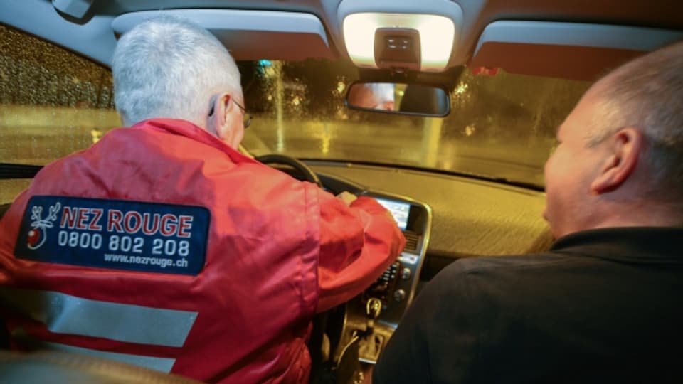 In der ganzen Schweiz fahren Freiwillige alkoholisierte Autofahrer von ihren Feiern sicher nach Hause.
