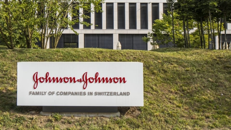 Johnson&Johnson produziert Konsumgüter wie Shampoo und Pharma-Produkte wie künstliche Gelenke im Kanton Solothurn.