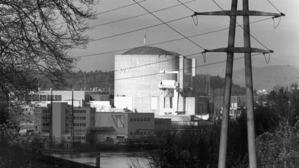 Die Geschichte der Atomkraftwerke (im Bild Beznau um 1994) ist noch in keinem Aargauer Geschichtsbuch.
