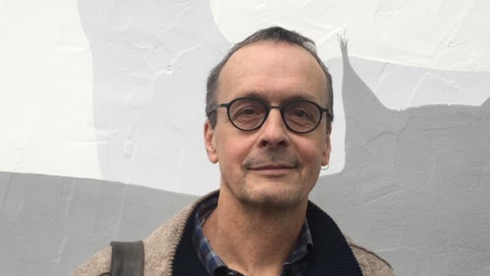  Bildlegende: Wildtier-Biologe Darius Weber (60) aus Rodersdorf SO gehört zu den Gründungs-Mitgliedern des Vereins «Wisent Thal».