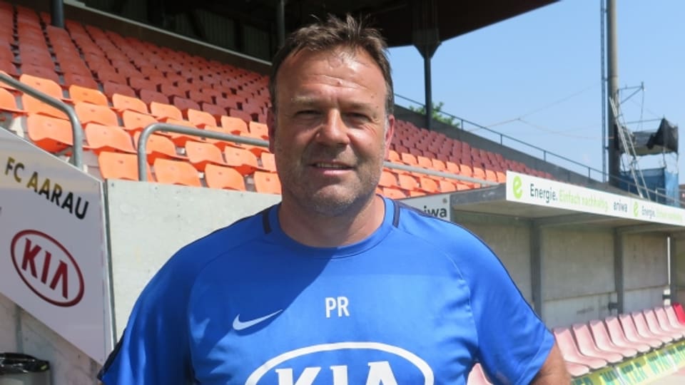 Der neue Trainer Patrick Rahmen und neue Spieler sollen es beim FC Aarau richten.