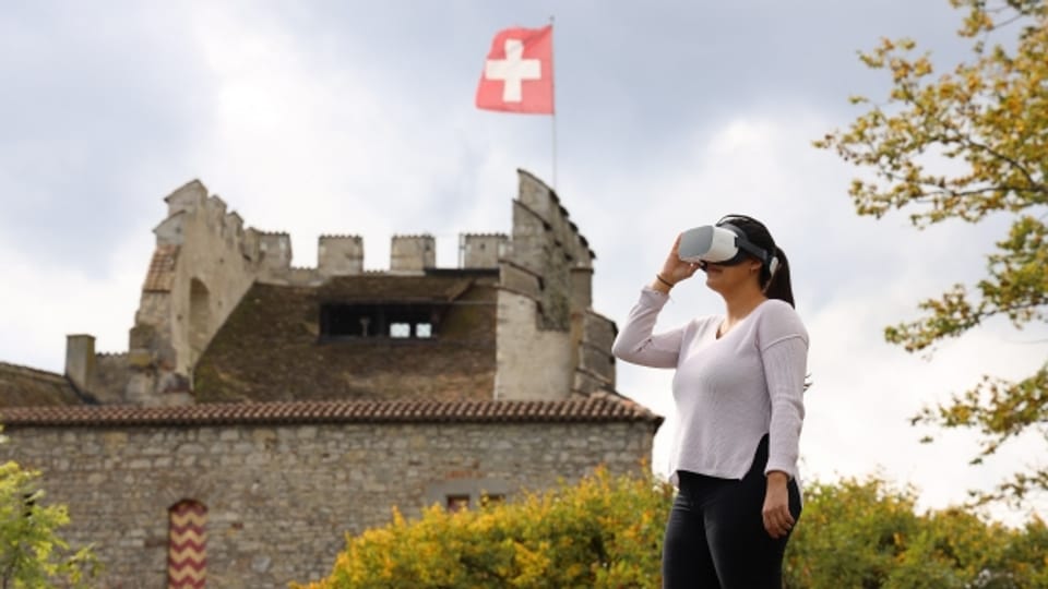 Mit einer VR-Brille kann die einst grosse Habsburg erforscht werden.
