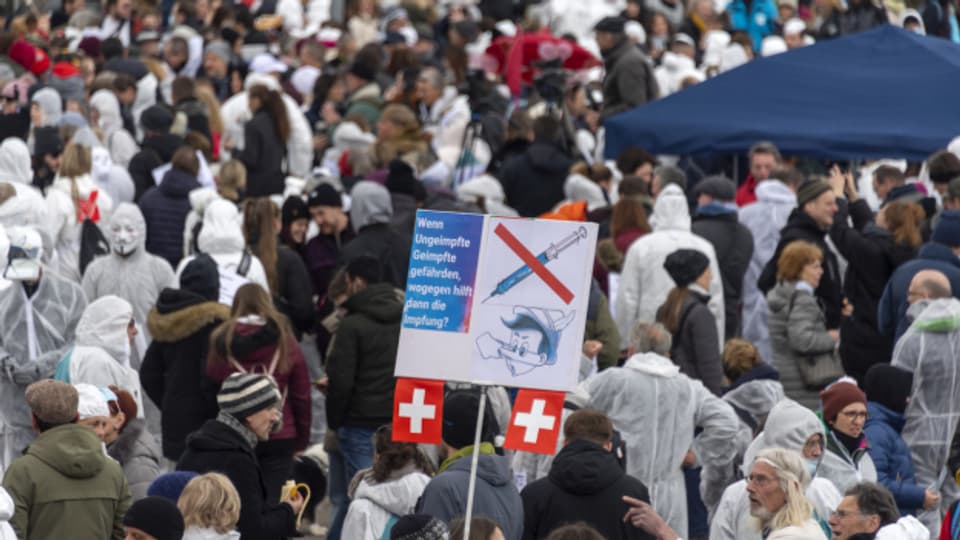 20. März 2021: Demo gegen die Corona-Massnahmen in Liestal mit vielen Menschen ohne Masken.
