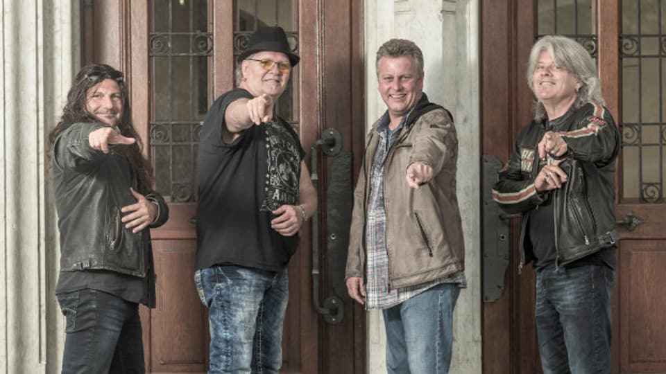 Es begann als Witz, nun sind die vier Solothurner Rockmusiker eine neue Band.