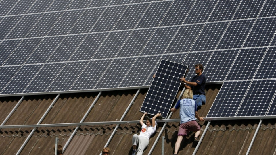 Eine Photovoltaik-Anlage zu montieren soll keine Pflicht werden im Aargau.