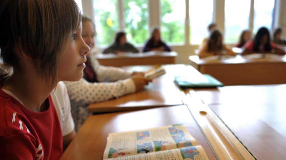 In acht Solothurner Schulen wird vermehrt Französisch gesprochen.