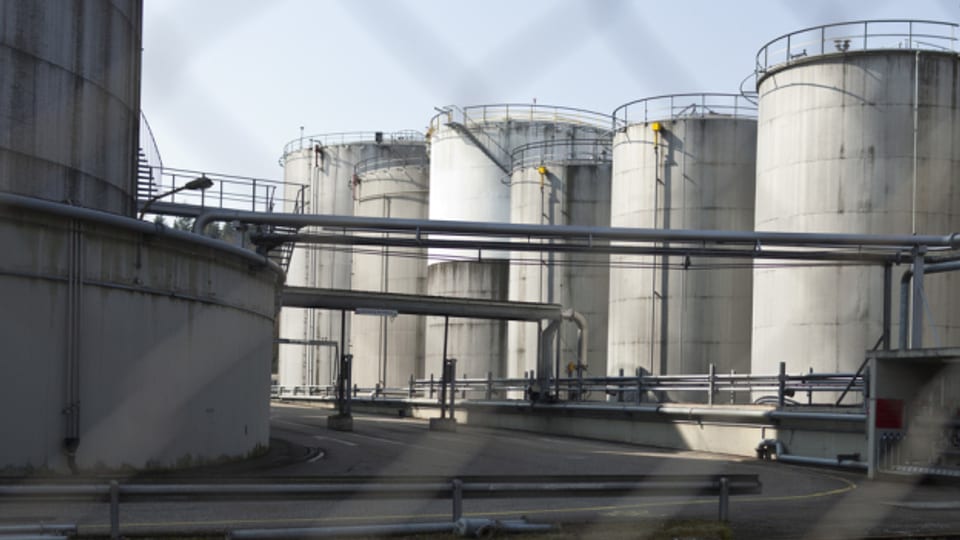 Im Auhafen Muttenz hat GE Kapazitäten von 40 Millionen Litern Öl reserviert.
