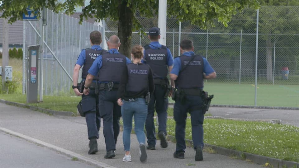 Grosseinsatz in Zofingen: Die Stadt war wegen des Vorfalls grossräumig abgesperrt und Sondereinheiten der Polizei waren im Einsatz.