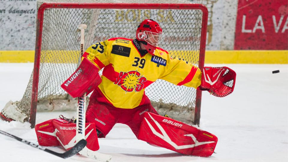 Sierre-Goalie Christophe Bays am 18. November 2012 in Martigny.
