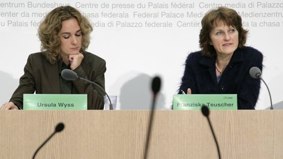 Ein Bild aus alten Zeiten: Ursula Wyss (links) und Franziska Teuscher 2008 gemeinsam vor den Bundeshausmedien.