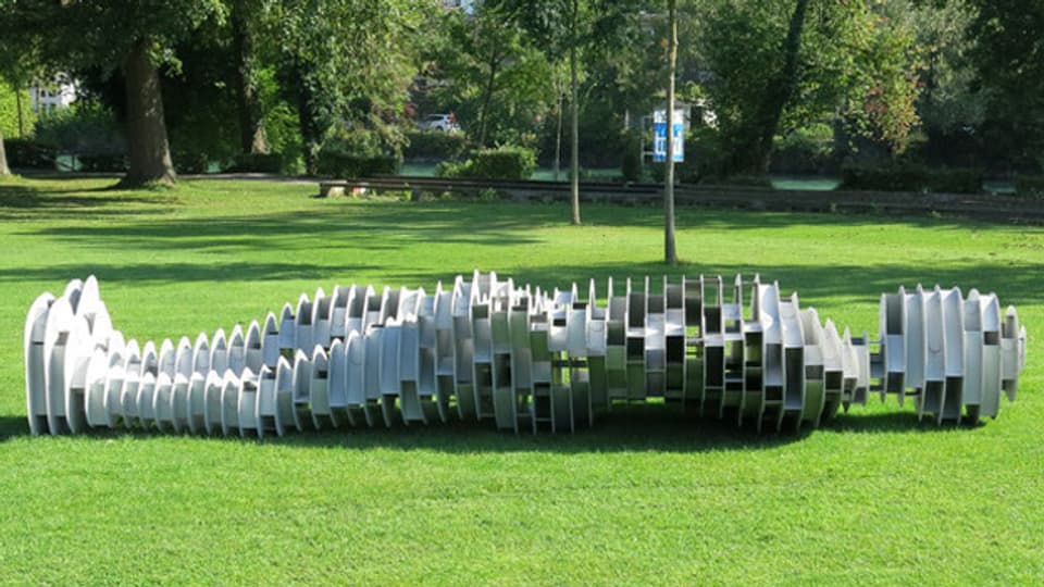 Eine Skulptur der Ausstellung: «vom Sockel» von Hans Thomann.