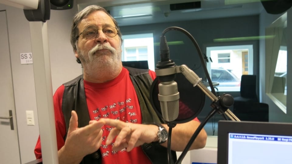 Marcel Dietrich im Radiostudio.