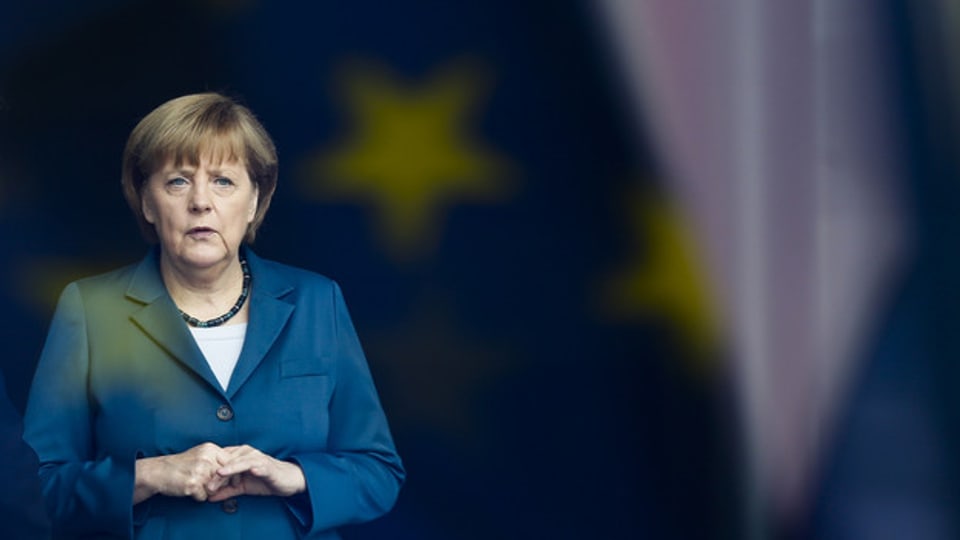 Merkel kommt wegen der EU und geht mit einem Ehrendoktortitel.