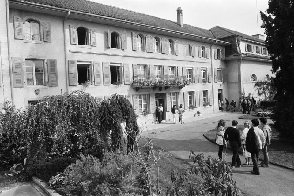 Mindestens 21 Schüler des katholischen Pensionats Marini im Kanton Freiburg wurden zwischen 1929 und 1955 Opfer von Misshandlungen.