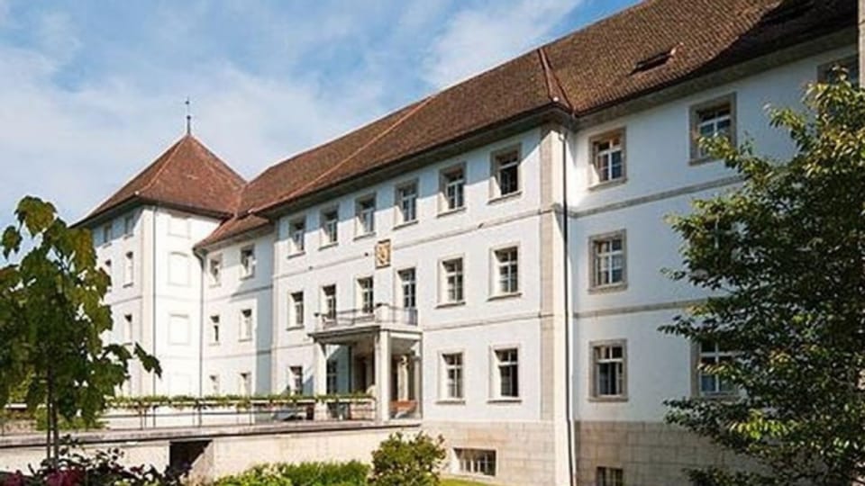 Das alte Kloster Bellelay - noch Hauptsitz der Psychiatrie im Berner Jura.