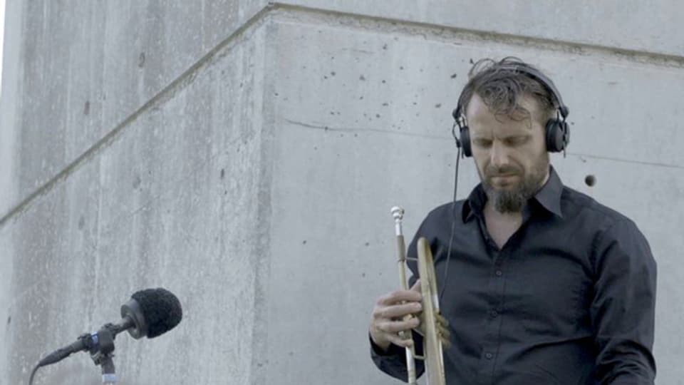 Jazztrompeter Werner Hasler: Wie tönt Jazz unter der Autobahnbrücke?